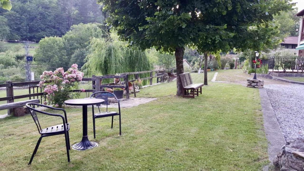 Apartamentos Rurales La Tabla Alles Eksteriør bilde