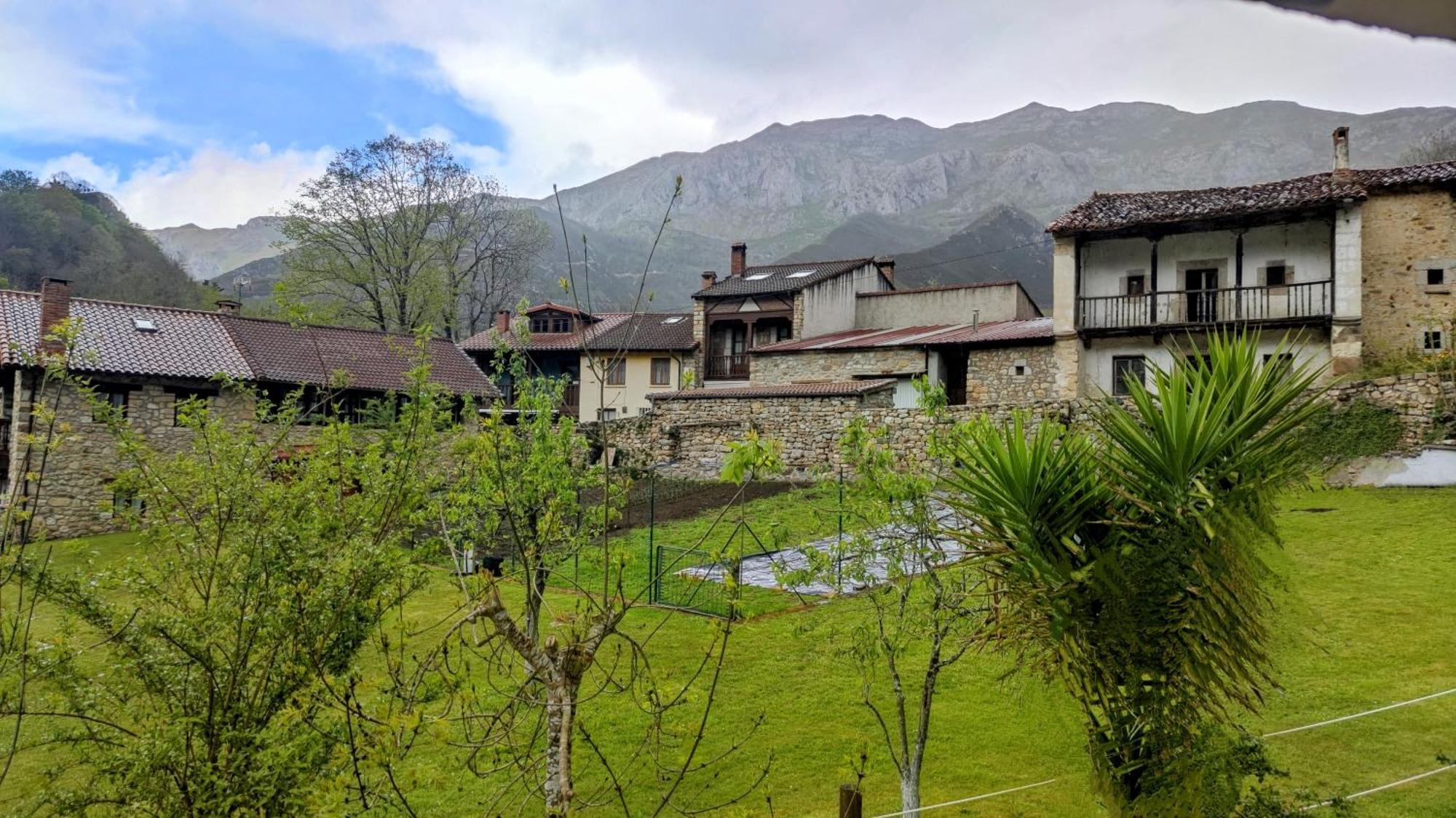 Apartamentos Rurales La Tabla Alles Eksteriør bilde
